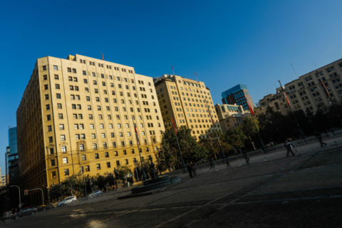 Informe del FMI destaca deuda sostenible y trayectoria fiscal de Chile ...