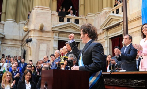 Mileísmo consolida ideas libertarias en Argentina al obtener el 40% de los votos en elección legislativa