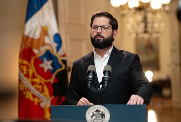 Presidente Boric destaca institucionalidad, transparencia y rapidez en resultado electoral