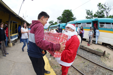 UTalca nicia campaña de recolección de juguetes para el Tren de Navidad