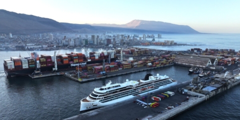 Puerto de Iquique recibe al crucero Viking Octantis