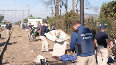 Carabineros y seguridad municipal desintalan rucos en Rengo