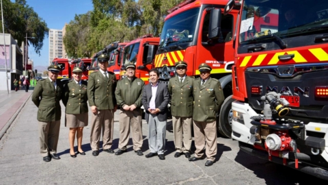 Entregan 11 camiones de abastecimiento para los Cuerpos de Bomberos de la región de Atacama