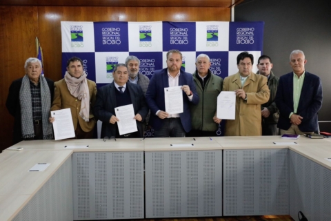 Gremios del transporte firman convenio para prevenir consumo de drogas y alcohol