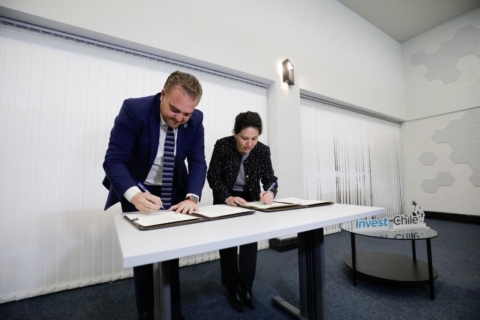 Firman convenio para atraer capitales extranjeros al Biobío