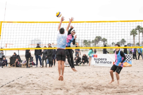 Coquimbo: 110 duplas de vóleibol playa llenaron de deporte la Avenida Costanera