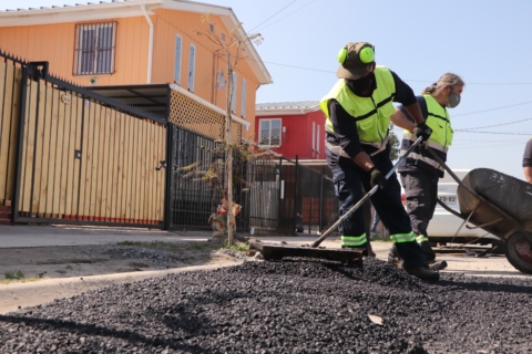 En La Pintana aprueban firma de convenio para la pavimentación de 27 puntos de la comuna