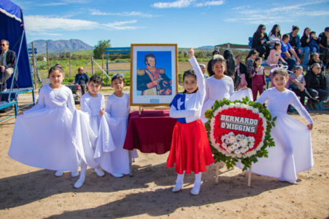 Escuela de La Chimba conmemora natalicio de O'Higgins con acto y desfile escolar