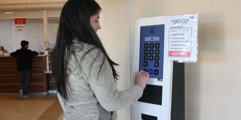 Dalcahue presenta el sistema TOTEM para mejorar la atención en el CESFAM