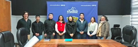Futuros ingenieros presentan proyecto sobre mejoramiento de caminos no enrolados en Frutillar Futuros ingenieros presentan proyecto sobre mejoramiento de caminos no enrolados en Frutillar
