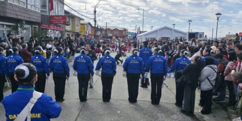 Banda escolar ganadora de Dalcahue se luce en celebración patria