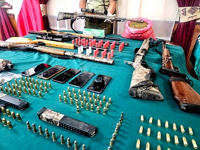 Detienen a dos venezolanos en situación irregular por tráfico de drogas y armas en Los Vilos