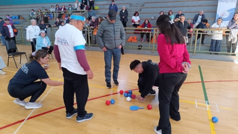 Programa Más AMA refuerza el trabajo motriz y cognitivo de adultos mayores en Temuco Programa Más AMA refuerza el trabajo motriz y cognitivo de adultos mayores en Temuco