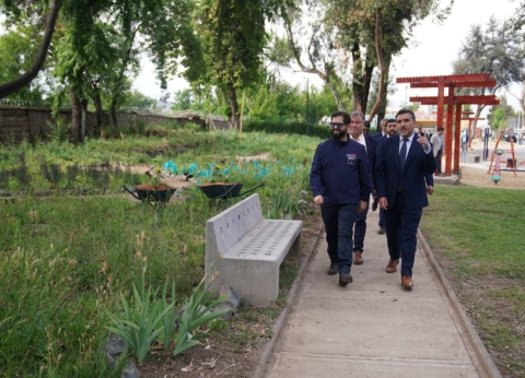 Boric inaugura Parque La Ermita en San Esteban: nuevo espacio con juegos, senderos y comercio para beneficio de los vecinos