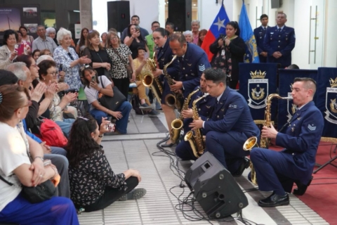 El Bosque cerró el Mes de las Personas Mayores con concierto de la Big Band de la FACh El Bosque cerró el Mes de las Personas Mayores con concierto de la Big Band de la FACh