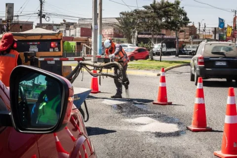 Arica inicia plan de reparación de hoyos en calles