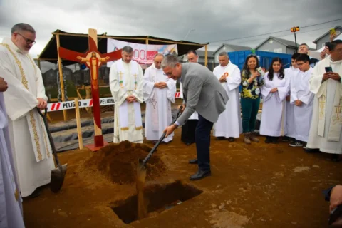 Comunidad de Labranza inicia construcción de nuevo templo parroquial Jesús de la Misericordia