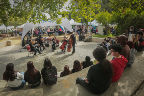 Tercera Feria de Salud Mental de la UV reúne a comunidad en Valparaíso