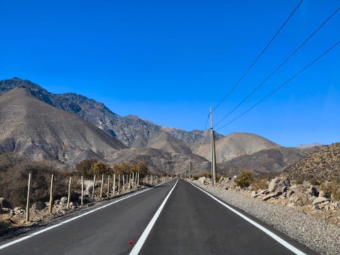 Finaliza pavimentación de 11,5 kilómetros de la ruta D-445 que conectará Vicuña y Río Hurtado