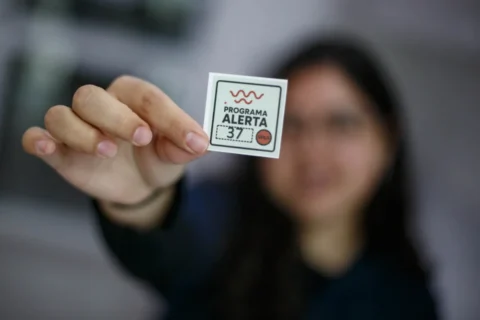 Universitarios de Reñaca se someten a test rápidos de VIH y sífilis