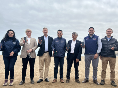 Chile, primer país de Latinoamérica en conectar celulares directo a satélites