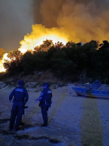 Toque de queda sin detenidos y evacuaciones marítimas marcan noche de emergencia en Biobío