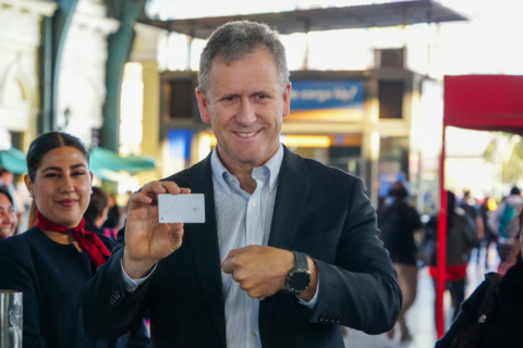 Metro y Tren Nos incorporan pago con tarjetas bancarias desde febrero Metro y Tren Nos incorporan pago con tarjetas bancarias desde febrero