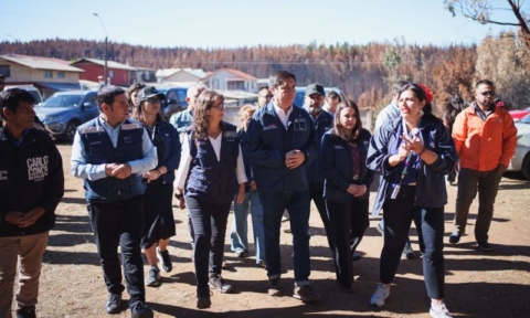 Ministra (s) de Educación visita Penco y Tomé para asegurar el inicio del año escolar tras incendios