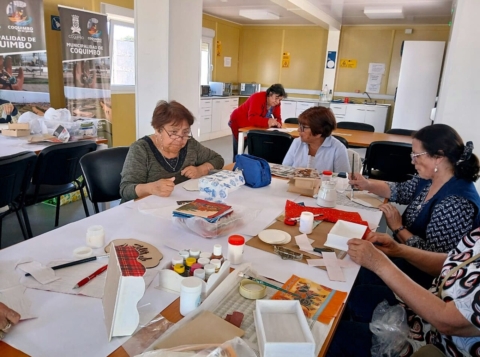 Coquimbo abre taller de manualidades para el desarrollo de emprendimientos locales Coquimbo abre taller de manualidades para el desarrollo de emprendimientos locales
