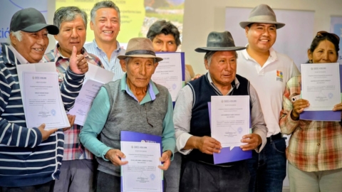 Comunidad aymara de Socoroma concluye capacitación para potenciar producción de orégano