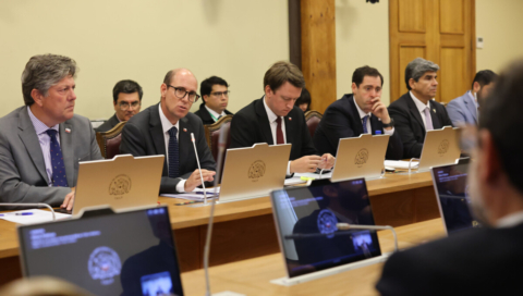 Preocupación por contratos vencidos afecta mantención de caminos rurales