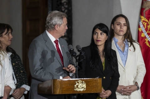 Agresión a ministra de Ciencias: UACh inicia investigación interna y Gobierno se querella por "atentado contra autoridad"