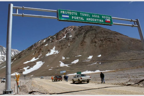Gobernador de Coquimbo impulsa Túnel de Agua Negra tras encuentro bilateral Chile-Argentina