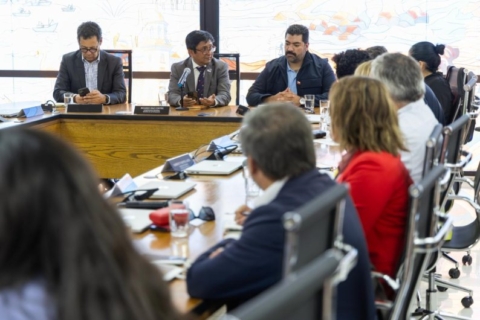 Mesa del Cáncer revisa avances y define medidas para reducir listas de espera en Antofagasta