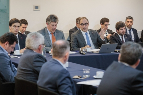 BancoEstado lanza crédito con tasa preferencial para transportistas por alza de combustibles