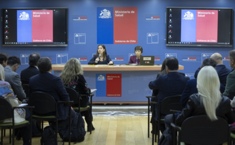 Minsal y 20 universidades de odontología coordinan plan para reducir lista de espera dental