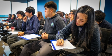 Programa acerca innovación acuícola e inteligencia artificial a estudiantes de Puerto Montt