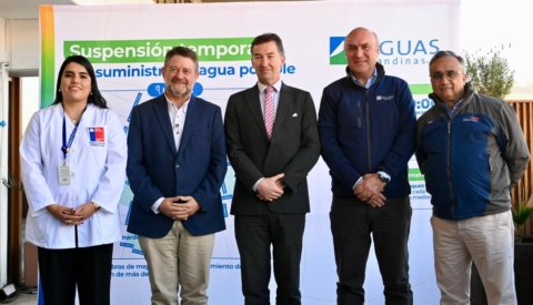 Fiscalizarán plan de contingencia por corte de agua que afectará a ocho comunas de Santiago