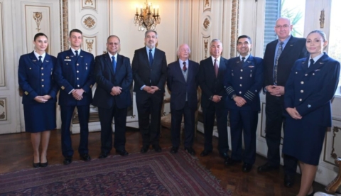 Destacan rol de la FACh en la defensa de la soberanía y conexión de zonas aisladas del país