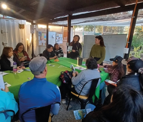 Comunidad asistió a jornada educativa sobre patrimonio arbóreo en La Cisterna