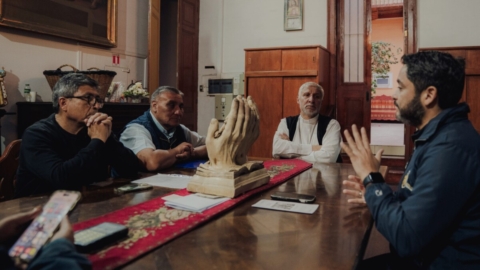 Acuerdan evaluar mejoras en Catedral de Iquique y templos patrimoniales de Tarapac