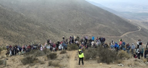 Jornada de trekking convoca a familias ovallinas en ruta de 8 kilómetros