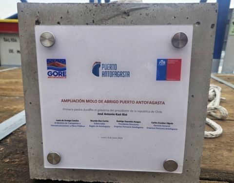 Puerto de Antofagasta inicia ampliación del Molo de Abrigo para reducir impacto de marejadas