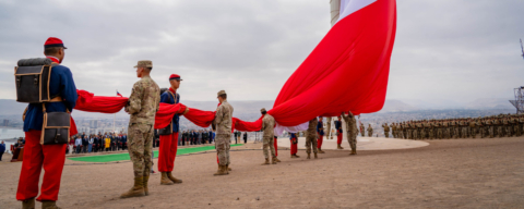 Con izamiento de la bandera en el Morro se dio inicio al Mes de Arica y la conmemoración del Asalto y Toma del Morro