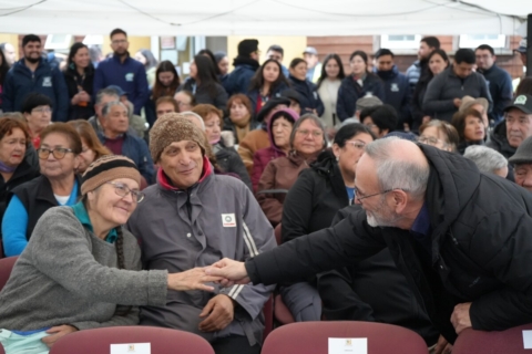 Melipeuco recibe vehículos para rondas médicas rurales