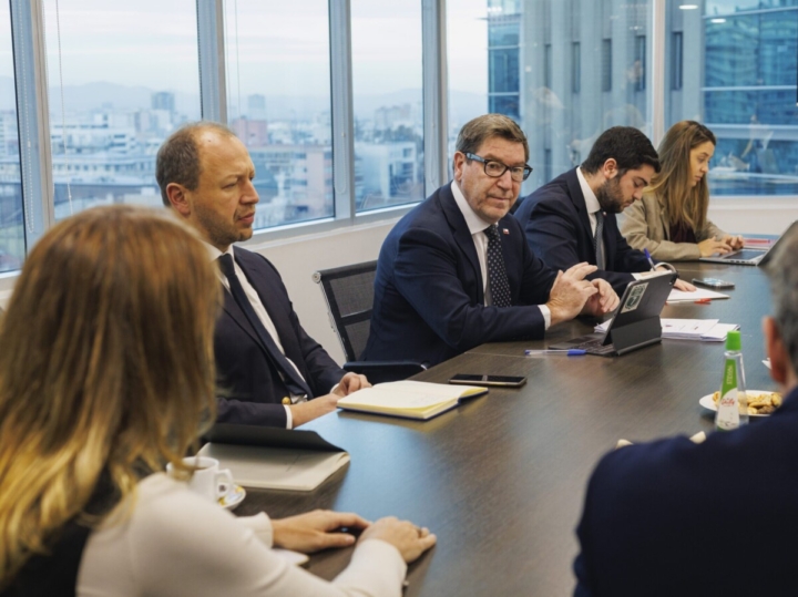 Gobierno recoge propuestas de economistas para enfrentar el empleo Gobierno recoge propuestas de economistas para enfrentar el empleo