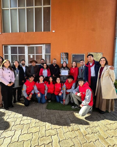 Liceo de Rengo es finalista de premio mundial por innovación educativa Liceo de Rengo es finalista de premio mundial por innovación educativa