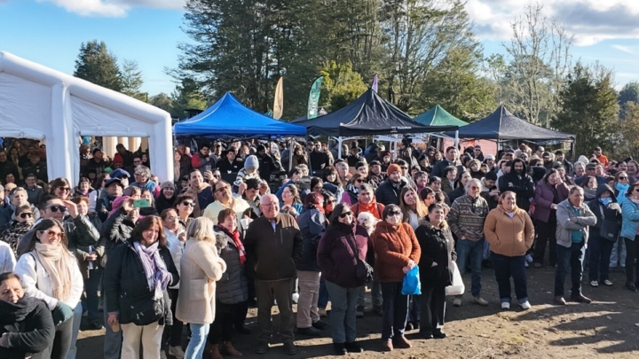Exitoso evento “Dalcahue se va al Chancho” reunió a familias y emprendedores