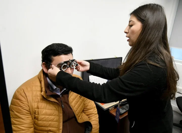 Alianza médica público-privada atiende a pacientes en listas de espera en Temuco