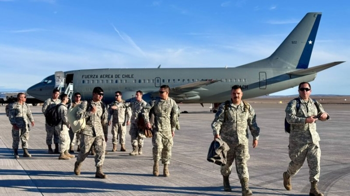 Llegan refuerzos de la FACH a Región de Atacama Llegan refuerzos de la FACH a Región de Atacama